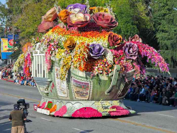 Parade rose float floats viewing bowl close theme festival book theworldisabook choose board gras mardi