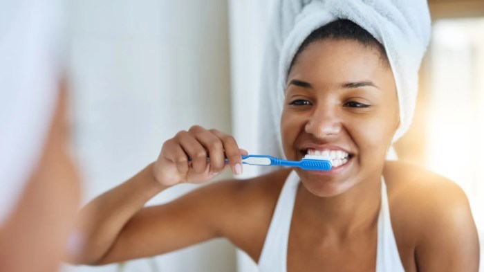 Floss flossing teeth after mouth technique gums brushing taste bad cleaning deep dental child oil do why pulling importance start